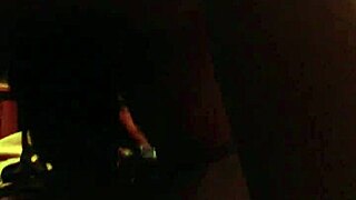 Amateur bitch gives a hot blowjob to a black man in hotel