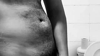 Me masturbo pensando en mi vecina sexy