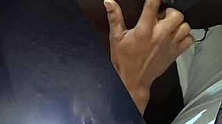 em outros ângulos me masturbo gostoso pela primeira vez com um plug no meu cuzinho gozei muito tudo uma dlc