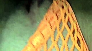 girl uses toys and gets cum on webcam