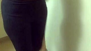 Mzkiwi is BACK At It Again With Another Ebony HANDJOB, Amateur Cumshot Session.