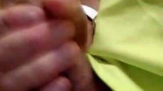 wanna play dick juego? feel the cock throb hard and deep.