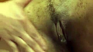 i masturbate my big ass pussy solo lesbian