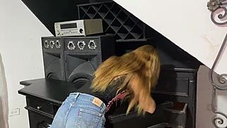 Solo quiero follar con esa chica joven hermosa