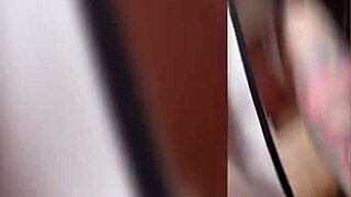 Pedazodchicle Takes Off Her White Pantyhose