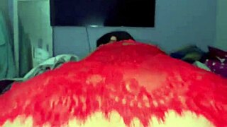 Grabamos un video casero con mi prima juliana follando de noche en mi habitaci�n