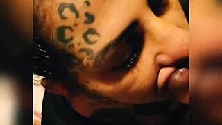 Hey, caught that white milf’s ass walking!