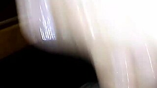 rica verga cabezona gets stroked slowly in this solo session