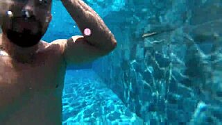 i love seeing the married woman having sex with the unknown employee in the pool