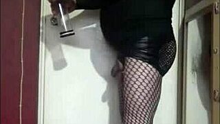 Bisexual Crossdresser Pumps Up for Size