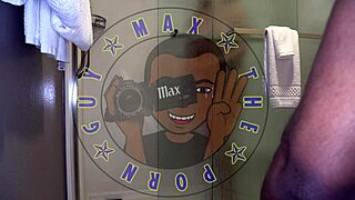 Harlow savvy squirts from head before deep creampie.