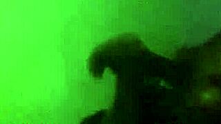 Meu cunhado invadiu meu quarto no meio da noite pra me comer gostoso