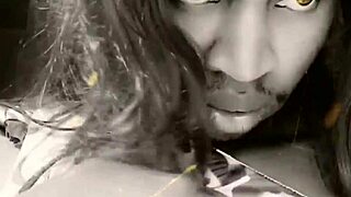 Have you seen the Twa Twa challenge trend? It's this fun game with African black participants.