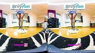 Vr 3d Foot Girl Shoeplay Crushing Nylons High Heels
