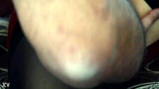 She prepares her nice ass for anal sex in a hotel.