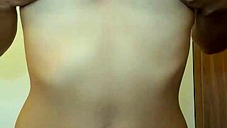 teen 18 gets naked for pussy play in bathroom