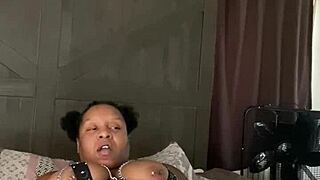 ebony girl toys pussy squirting