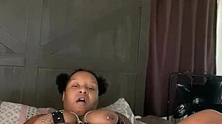 ebony girl toys pussy squirting