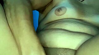 i was so horny and wanted to cum so i spread my pussy wide