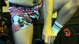 me jerking off solo in this video