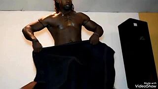 Male strippers arent gay