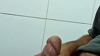 hey diogo, show us how you stroke that brazilian cock solo