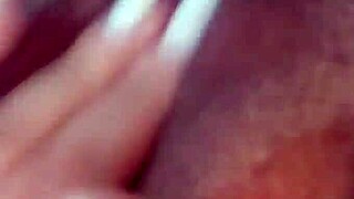 Young Girl Reaches Orgasm Masturbating