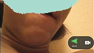 Morena de fuego se masturba para mí