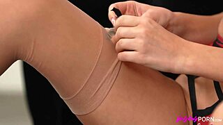 do amirah and tory give each other deepest pleasure with licking and scissoring?