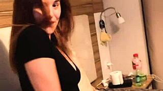 Ritafox shows off her juicy and firm ass in close-up