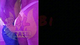 Look At Girlfriend Showing Pussy And Tits!