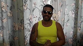 Já no red o vídeo completo da deliciosa Sophie Stephan estreando em grande estilo