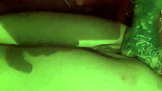 Mr. Jonez makes lilsquirt1733 squirt in close up 😍