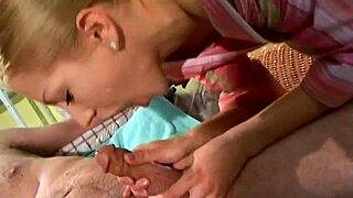 Wow! Sue and Peeman Deliver Amazing Deep Throat Action in 720p!