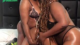 Sexy twerker with erotic lesbian fingering