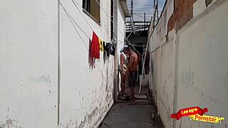 comi o cu da empregada no quintal e gozei na boca dela.