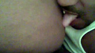 i'm kissin and lickin that big ass and pussy