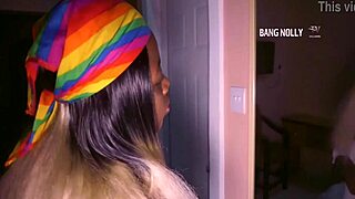 oga bang, are you fucking your stepsister on the parents' bed?