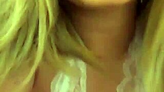 i love showing off my big bouncy tits