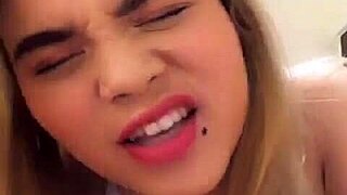 i love showing off my big bouncy tits