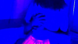 Happy halloween, let's see that big ass couple