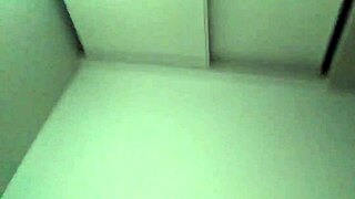 me riding white dick hard!