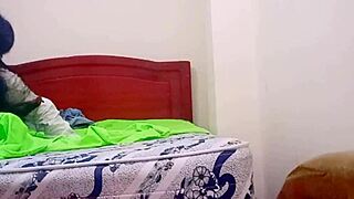 Teen Son Fucks Stepmom's Big Ass in Homemade Amateur Sex to Avoid Wasting the Year with Oral and Orgasm