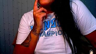 desafio socando mão no cuzinho joi 😏