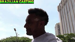 passeando pela rua surgiu oportunidade aceitei cache ele comeu minha buceta e cuzinho gostoso