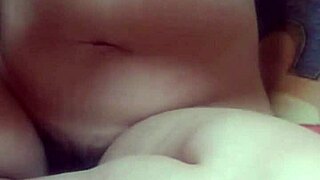 Yo, this Asian babe’s wet solo with a vibrator!