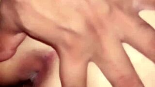 me gusta jugar con el pene duro de él voy a extrañarlo mucho durante su viaje