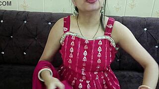 Saara Bhabhi Celebrates Valentine's With Devar Ji In Hindi