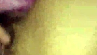 बे, आओ मेरी कजिन को चाटो जबकि वह सो रही है रात को