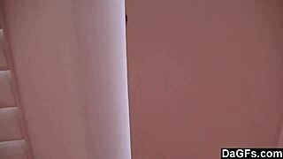 Is Dagfs Fucking His Girl In The Bathroom With Blowjobs?